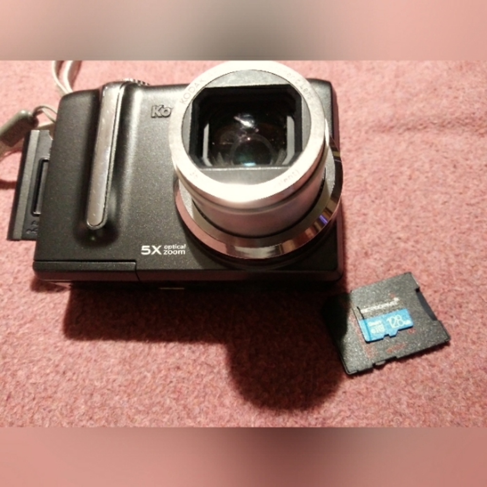 KODAK Digital Z885 Camera